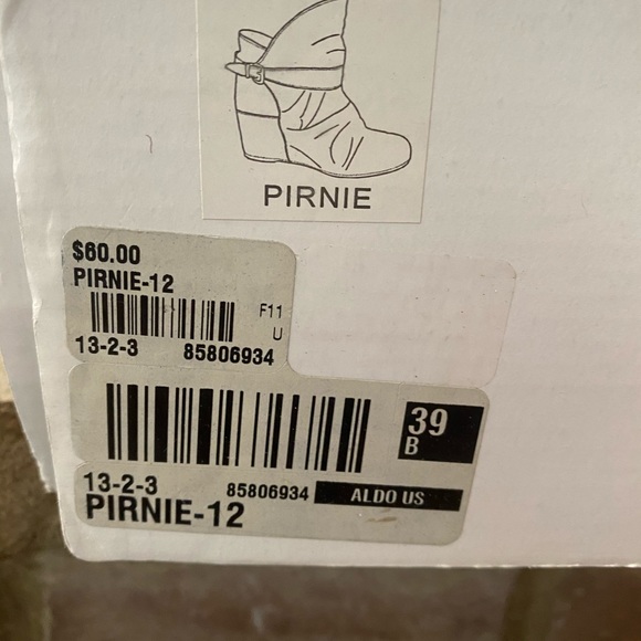 Aldo Pirnie Bootie in Grey Corduroy  Sz 9 - Picture 9 of 9